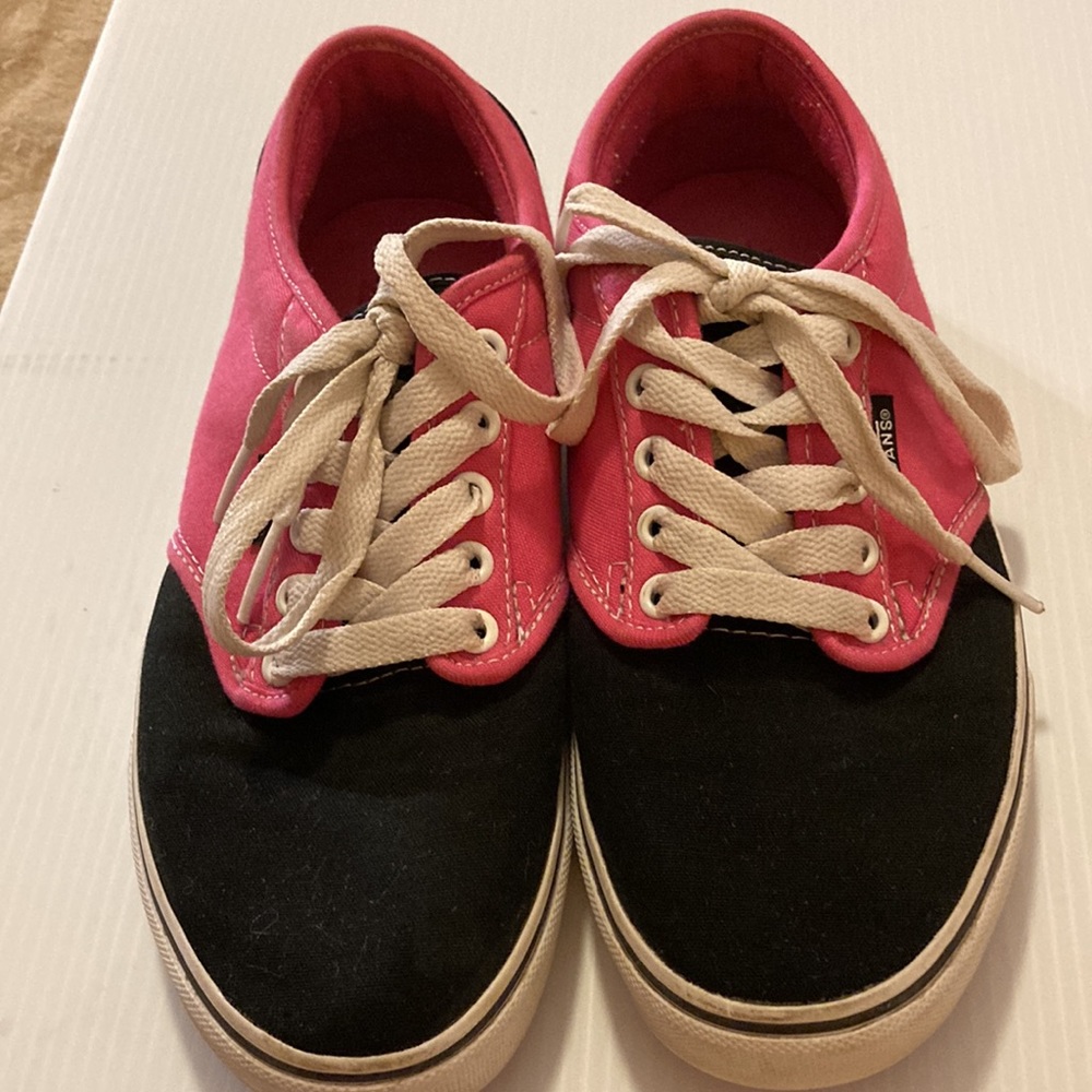 VANS Authentic Pro Black Magenta Pink Lace Up Athleisure Skate Sneakers